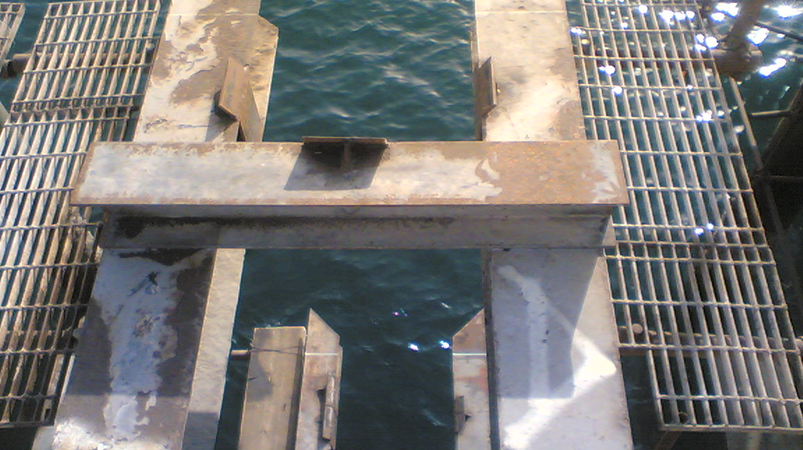 6 8960391